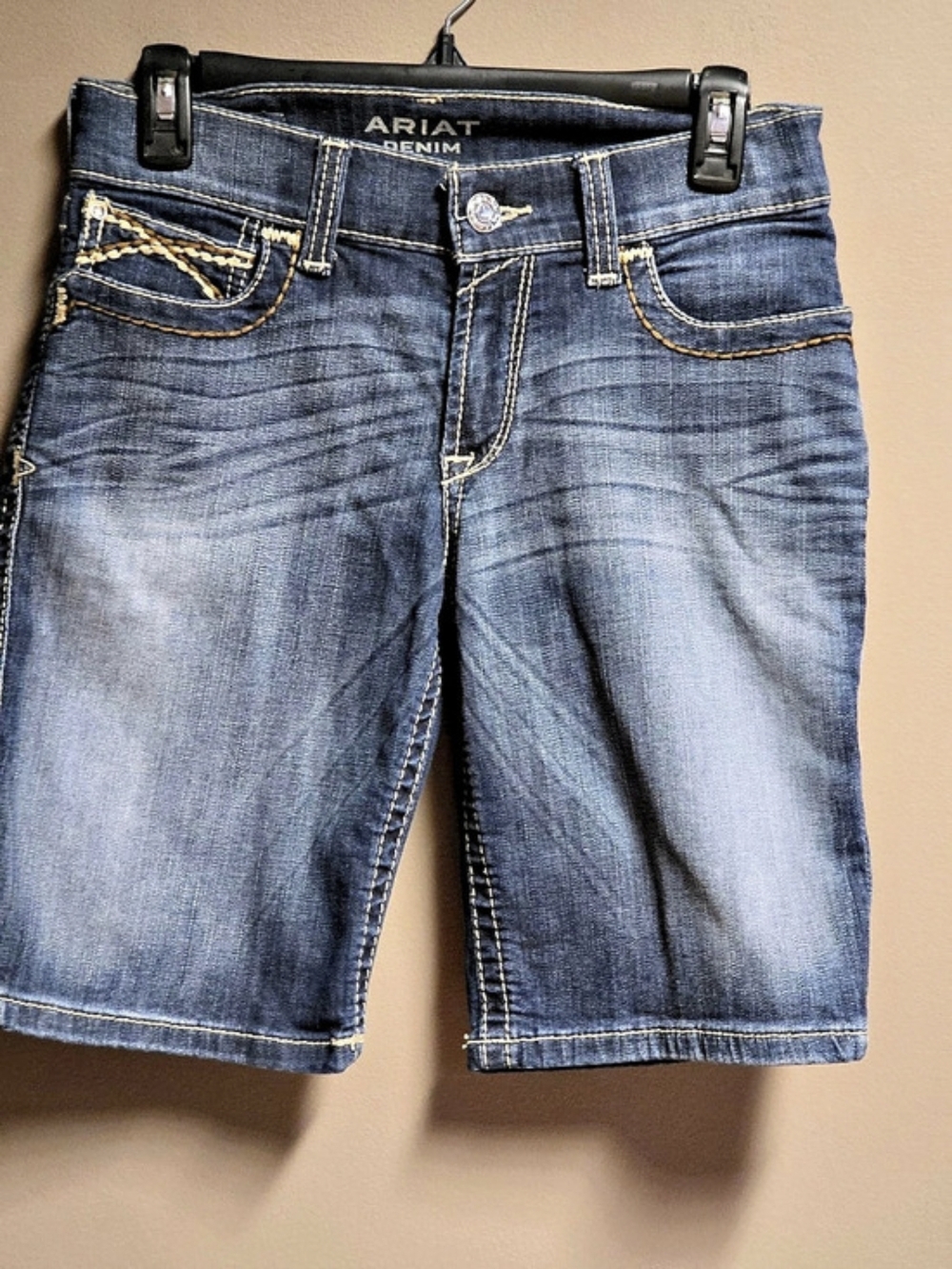 Ariat Bermuda Denim Shorts Size 8 Western